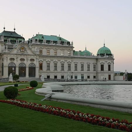 Ferienwohnung Am Hauptbahnhof Vienna Exterior photo